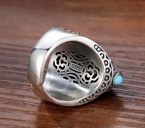 خاتم رجالي فاخر – حضورك يفرض نفسه من أول نظرة خاتم رجالي فاخر – حضورك يفرض نفسه من أول نظرة